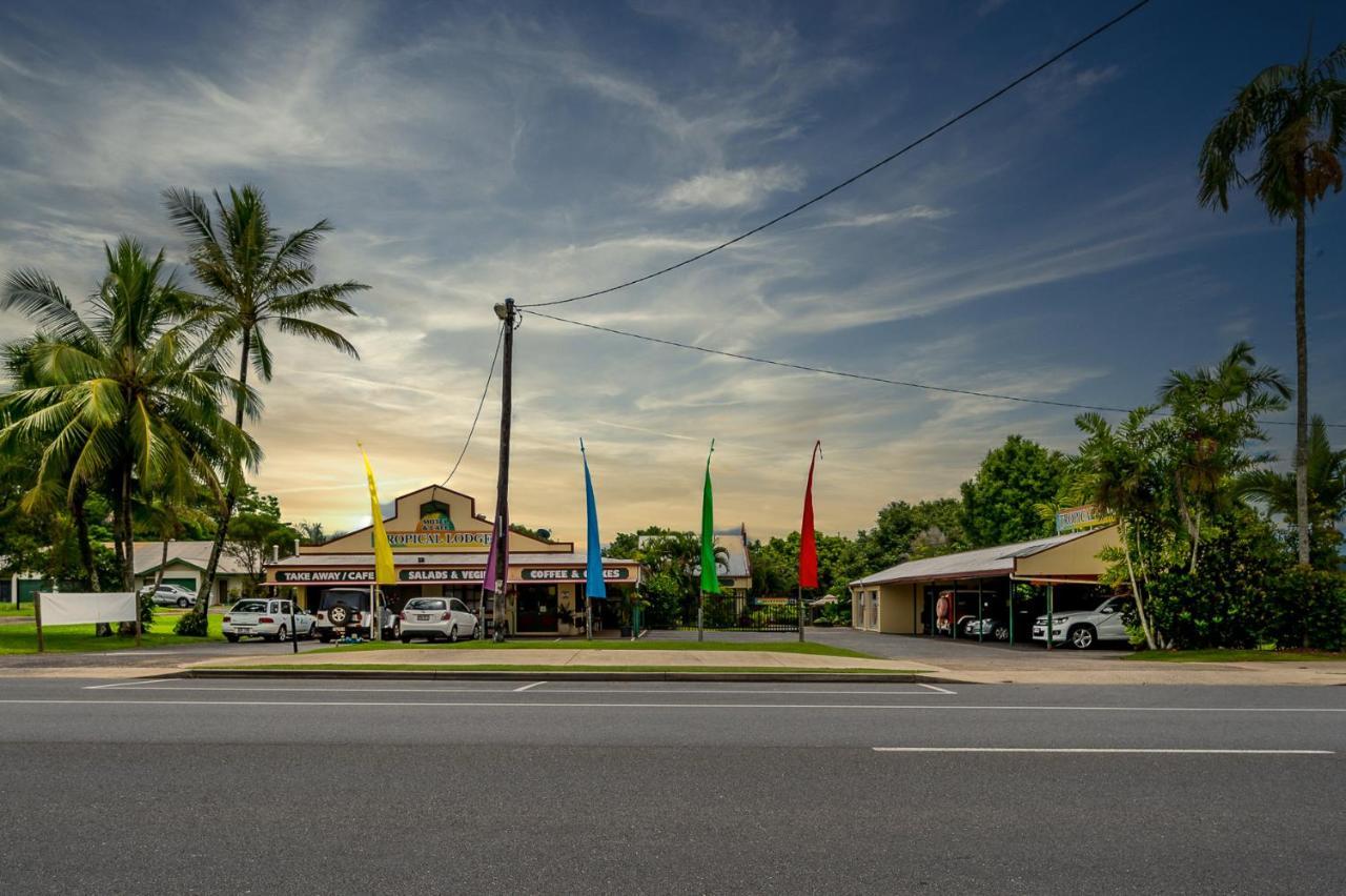 Tropical Lodge Innisfail Dış mekan fotoğraf